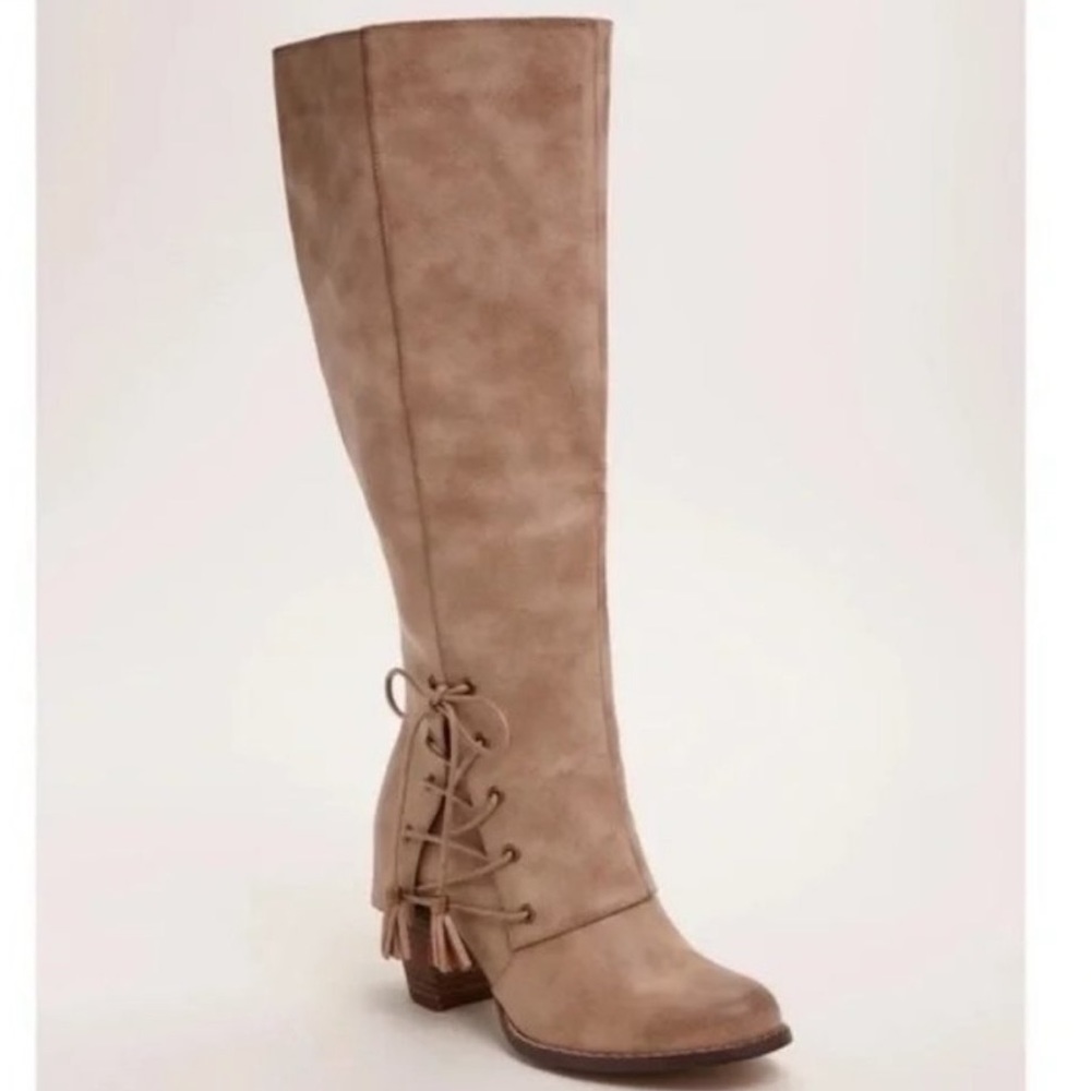 Torrid 9W Tan Tall Boots Stacked Block Heel Side Zip Wide Calf Burnished Vegan
